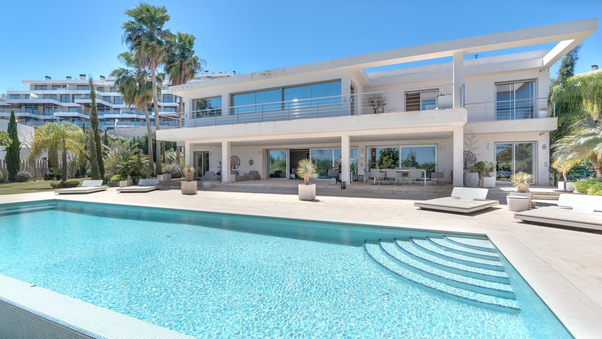 Detached Villa in Calanova Golf — photo 2 of 10