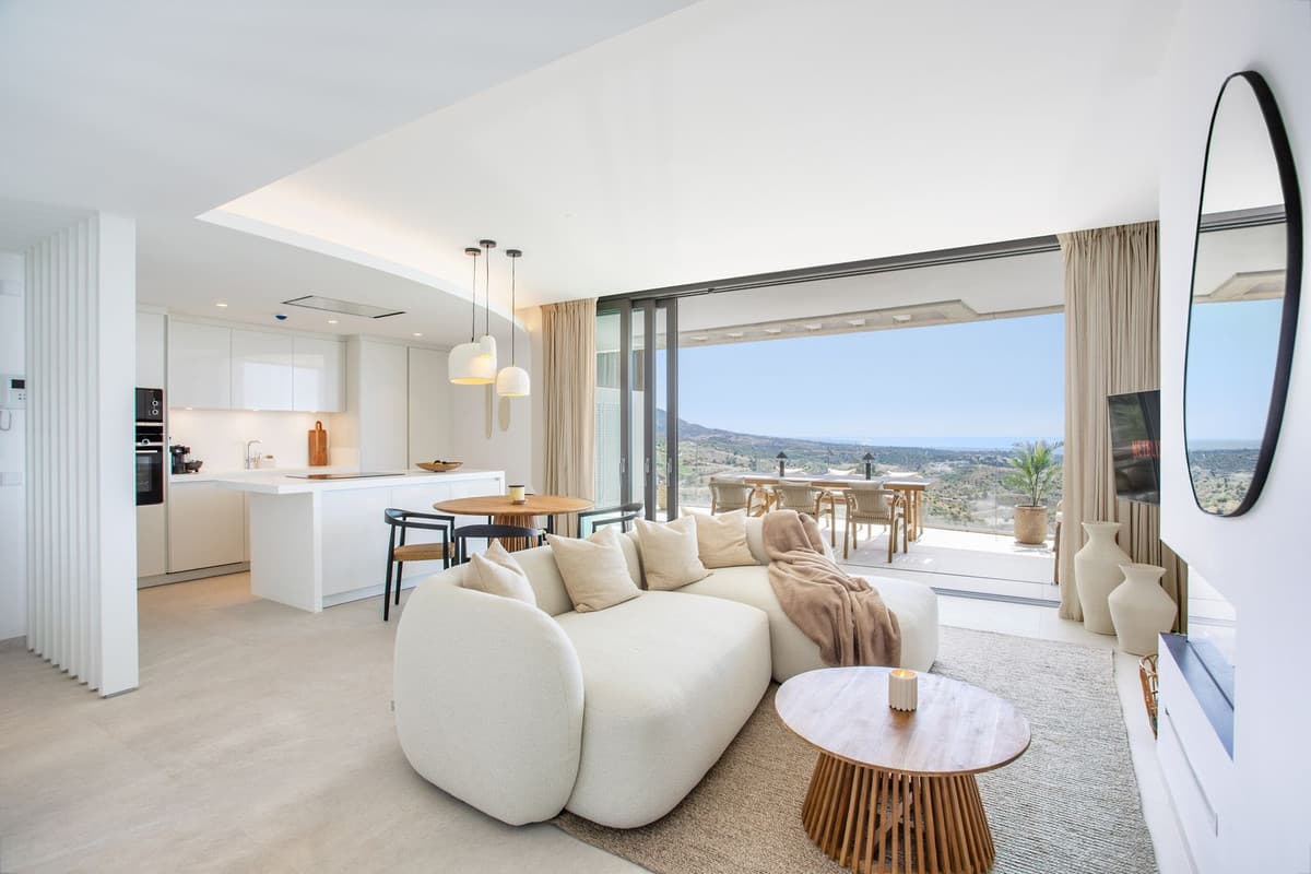 Penthouse in Benahavís — photo 3 of 10