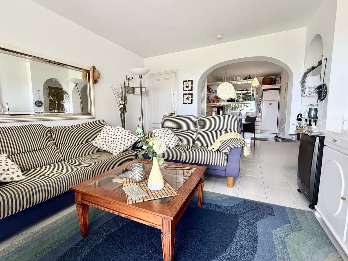 Ground Floor Apartment in Miraflores — photo 9 of 10