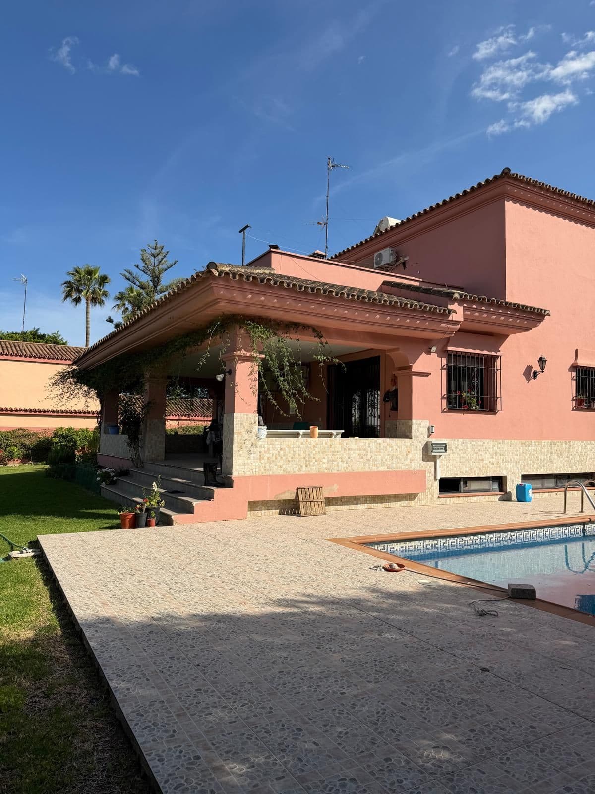 Detached Villa in Casares Playa — photo 1 of 10
