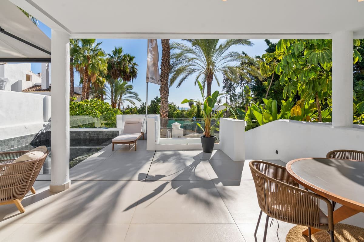 Duplex in El Paraiso — photo 4 of 10