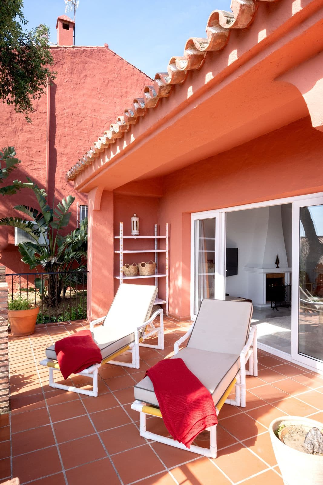 Detached Villa in Elviria — photo 5 of 10