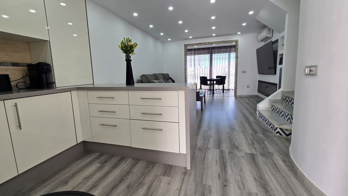 Townhouse in Riviera del Sol — photo 2 of 10