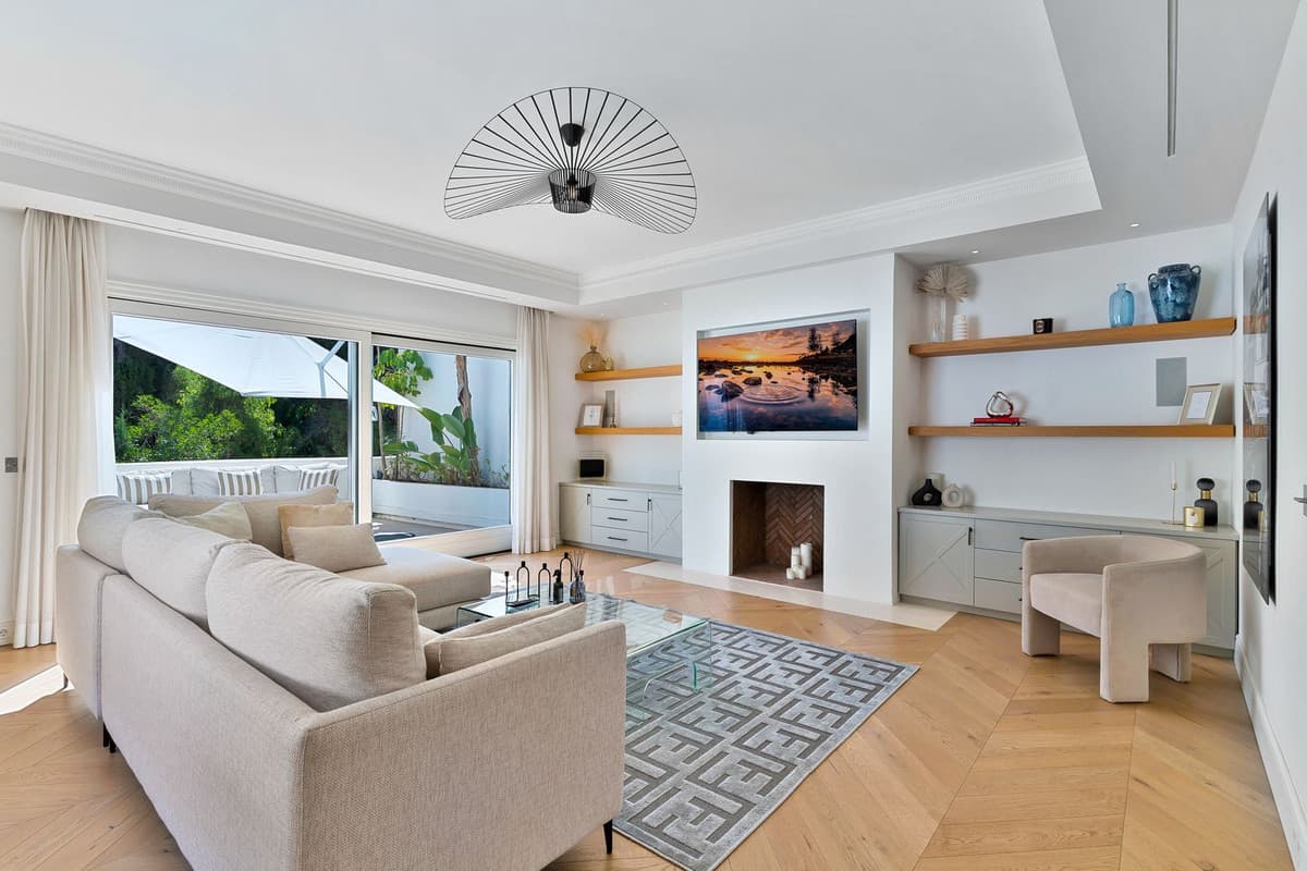 Semi-Detached House in Marbella — photo 3 of 10
