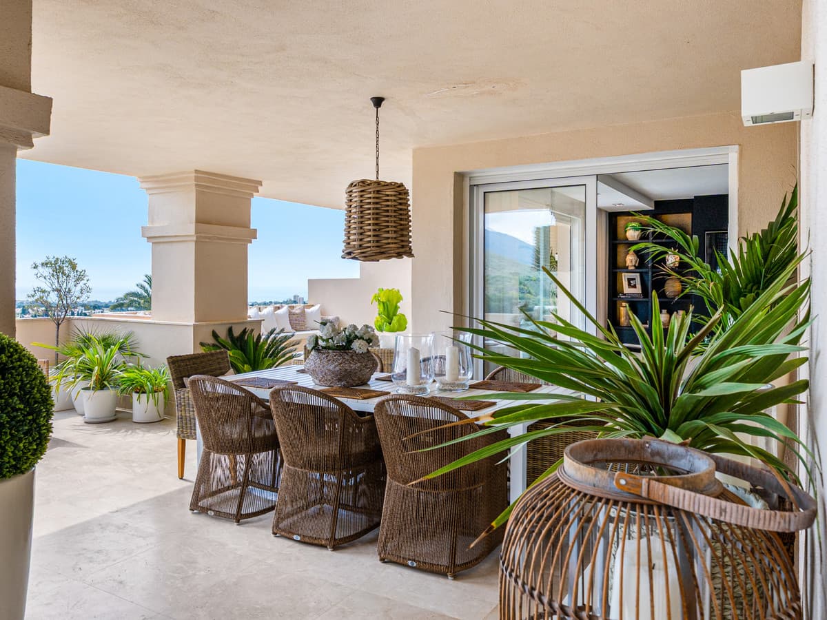Middle Floor Apartment in Nueva Andalucía — photo 6 of 10