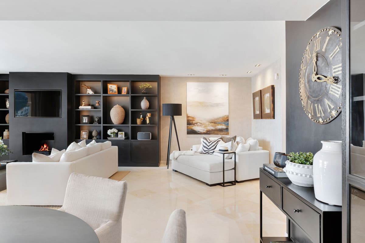 Middle Floor Apartment in Nueva Andalucía — photo 8 of 10