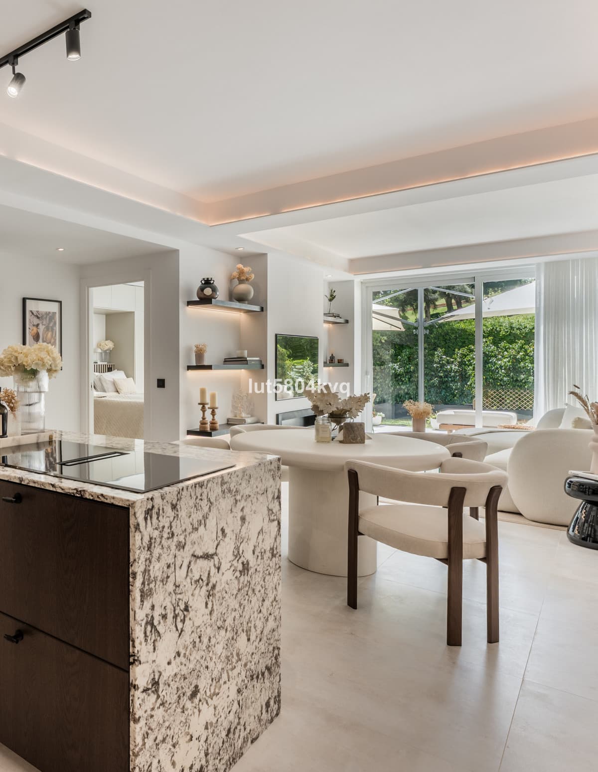 Ground Floor Apartment in La Quinta — photo 1 of 10