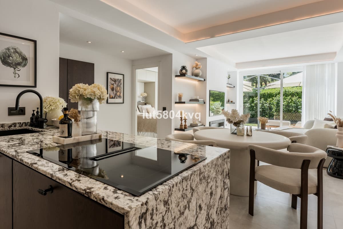 Ground Floor Apartment in La Quinta — photo 4 of 10