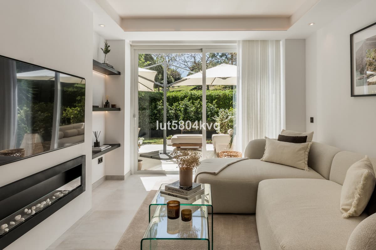Ground Floor Apartment in La Quinta — photo 6 of 10