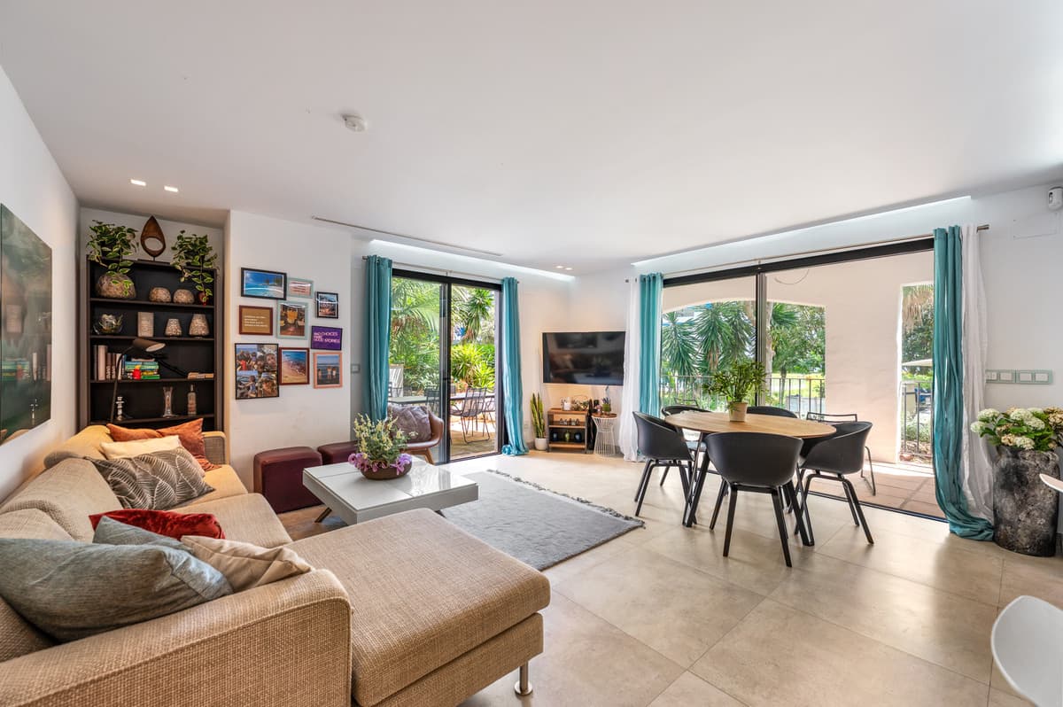 Middle Floor Apartment in Puerto Banús — photo 9 of 10