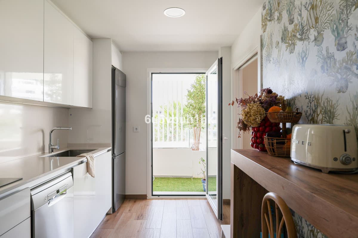 Ground Floor Apartment in Málaga — photo 8 of 10