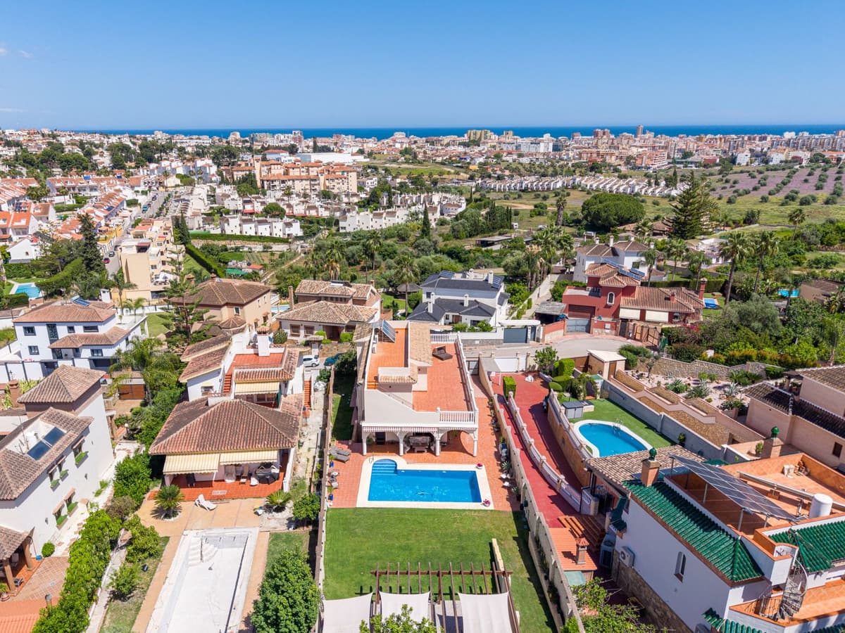 Detached Villa in Sierrezuela — photo 2 of 10