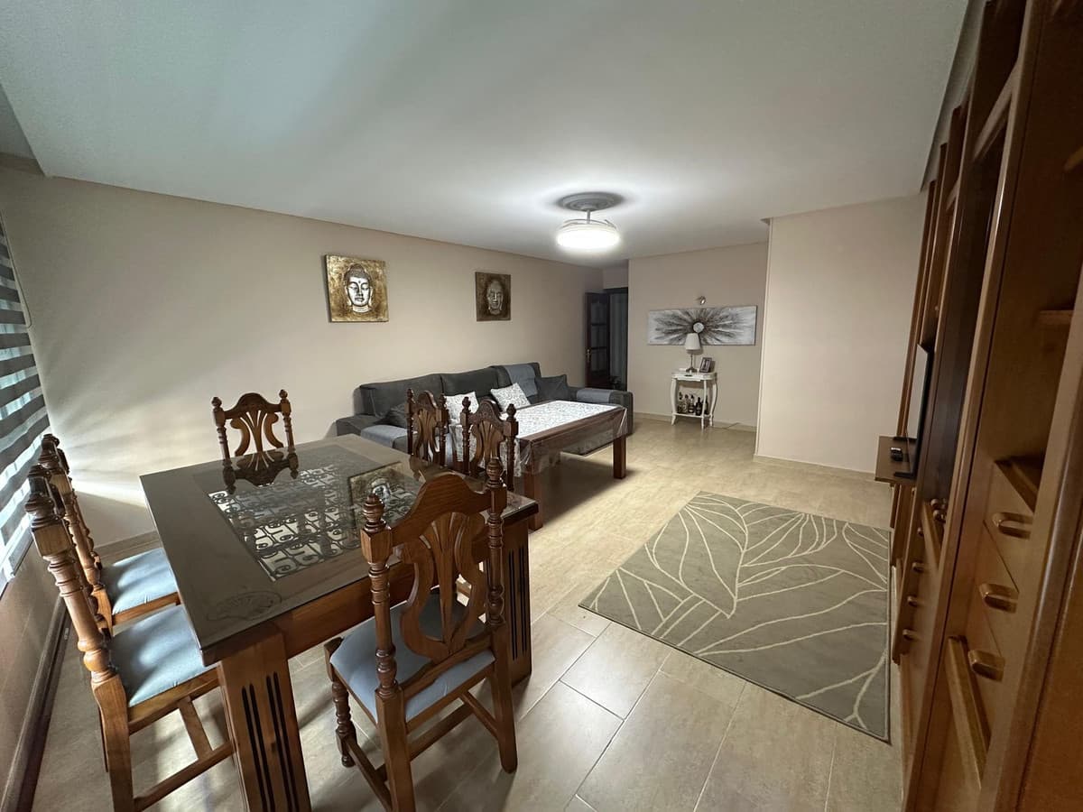 Middle Floor Apartment in Estepona — photo 3 of 10