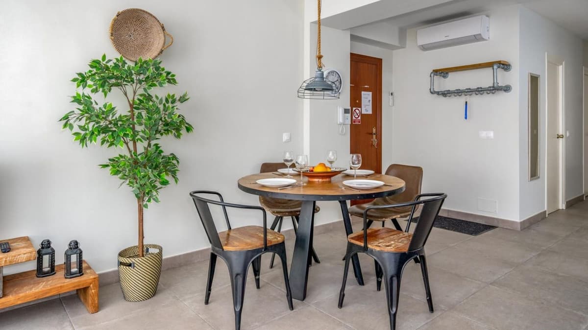 Middle Floor Apartment in Fuengirola — photo 8 of 10