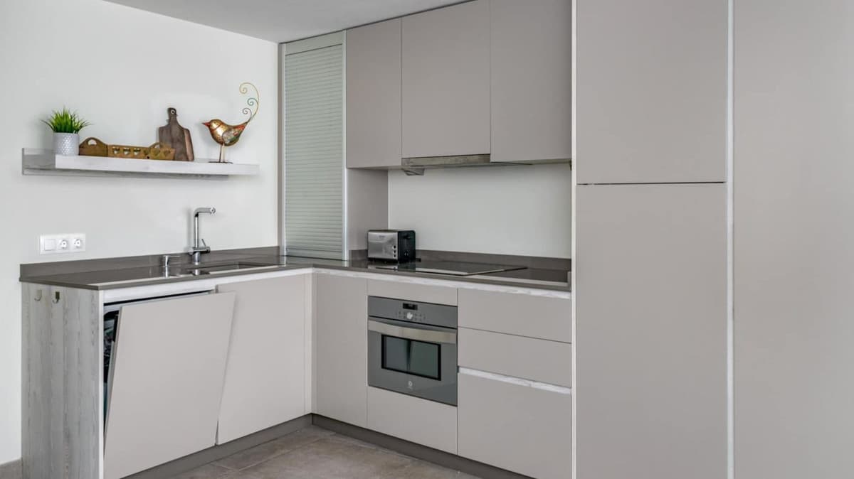 Middle Floor Apartment in Fuengirola — photo 9 of 10