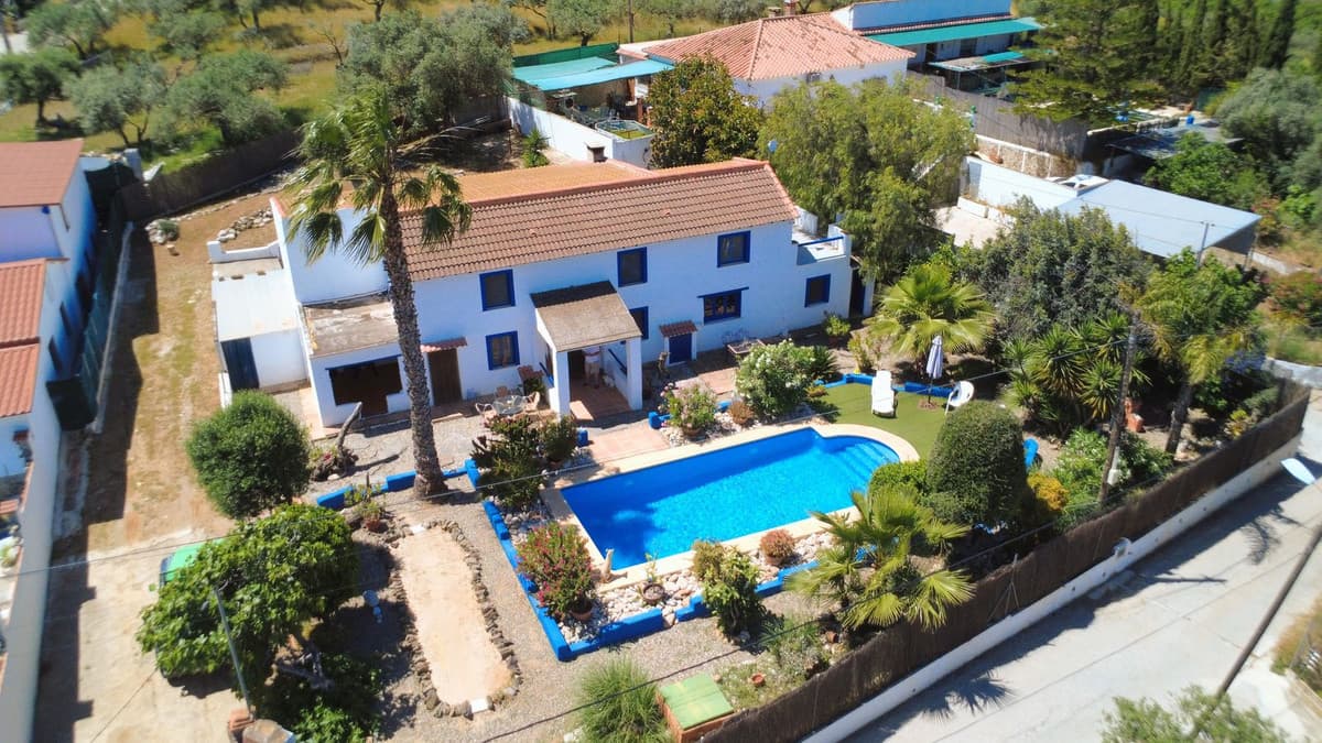 Cortijo in Alora — photo 1 of 10