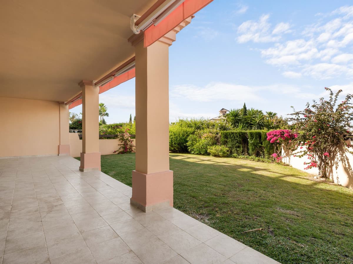 Ground Floor Apartment in Los Flamingos — photo 3 of 10