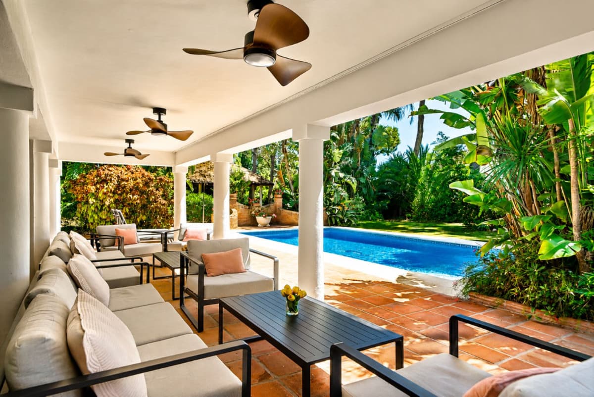 Detached Villa in Hacienda Las Chapas — photo 3 of 10