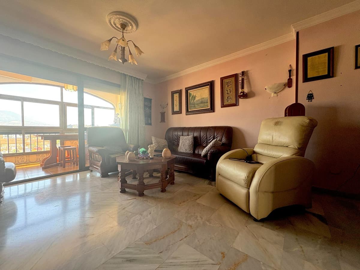 Top Floor Apartment in Fuengirola — photo 4 of 10