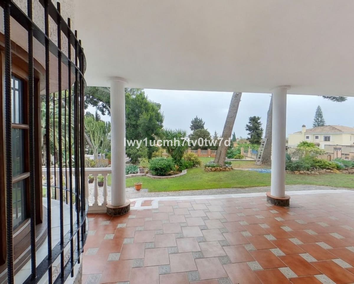 Detached Villa in Churriana — photo 3 of 10