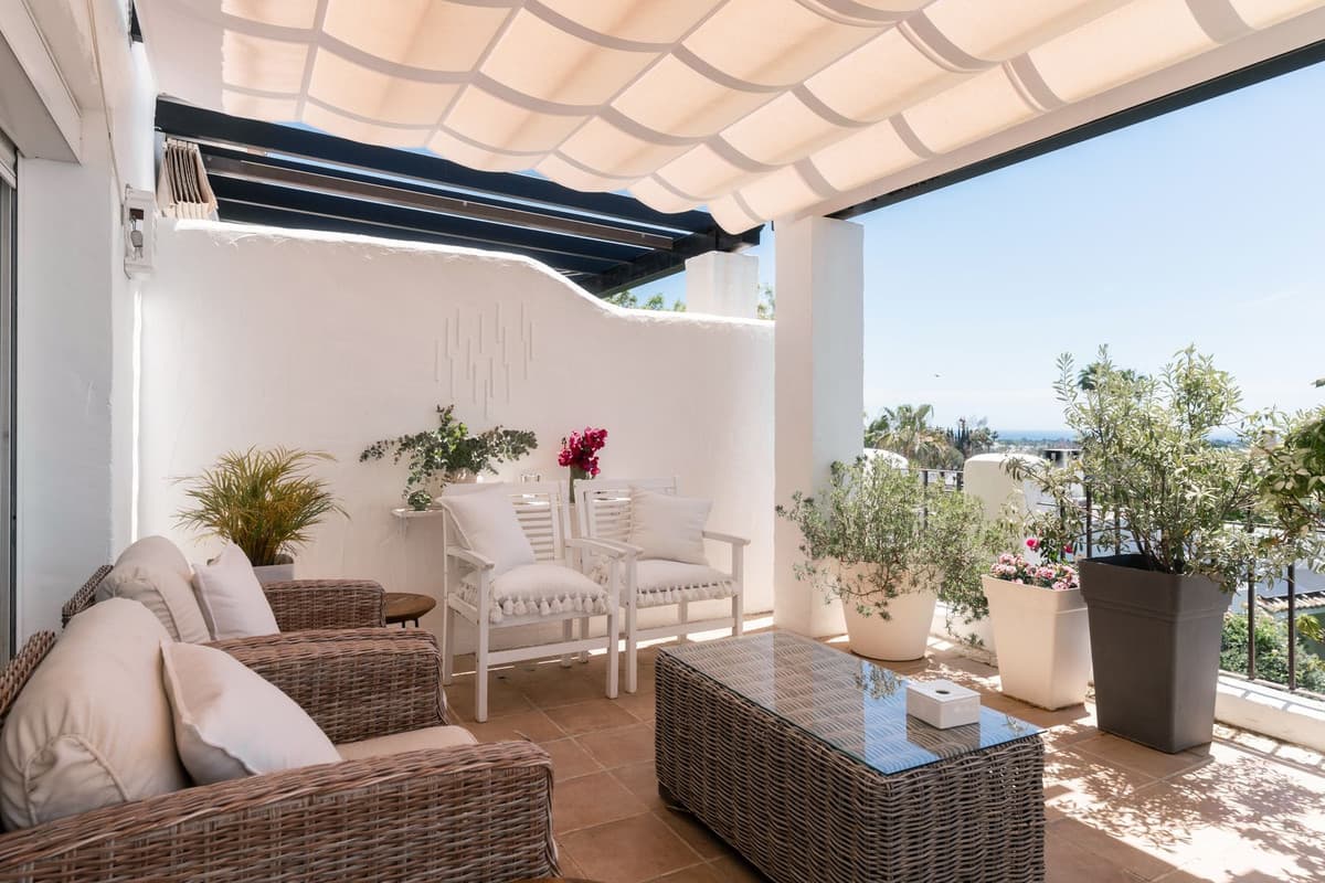 Penthouse in Nueva Andalucía — photo 4 of 10