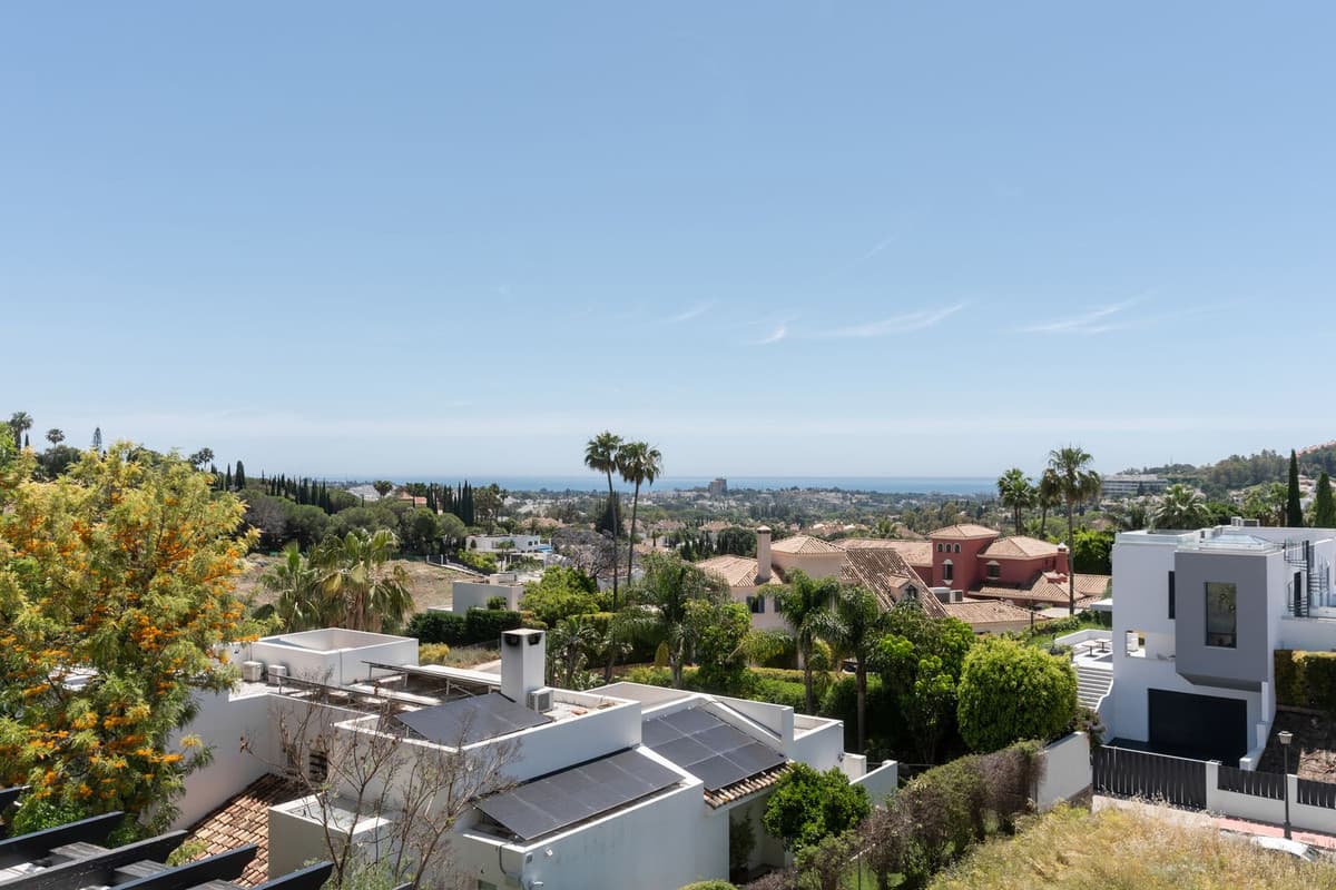 Penthouse in Nueva Andalucía — photo 6 of 10