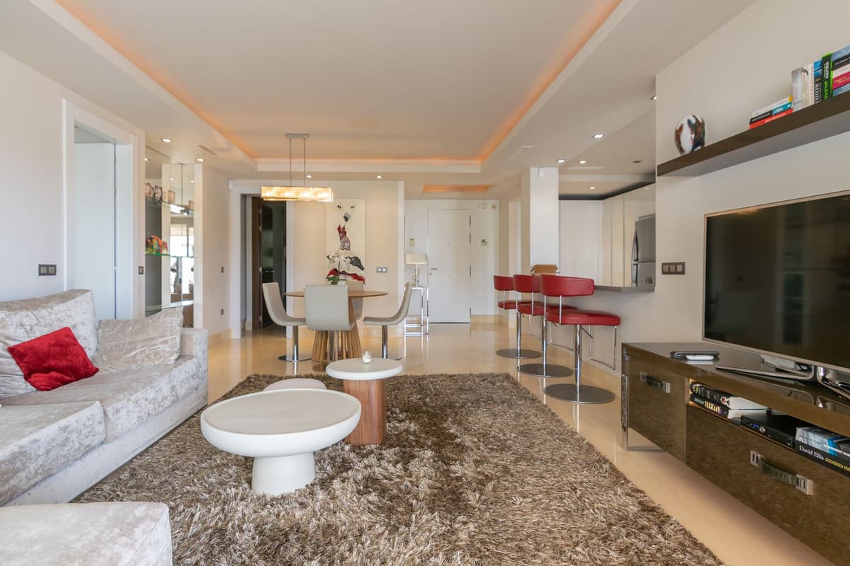 Middle Floor Apartment in Benahavís — photo 6 of 10