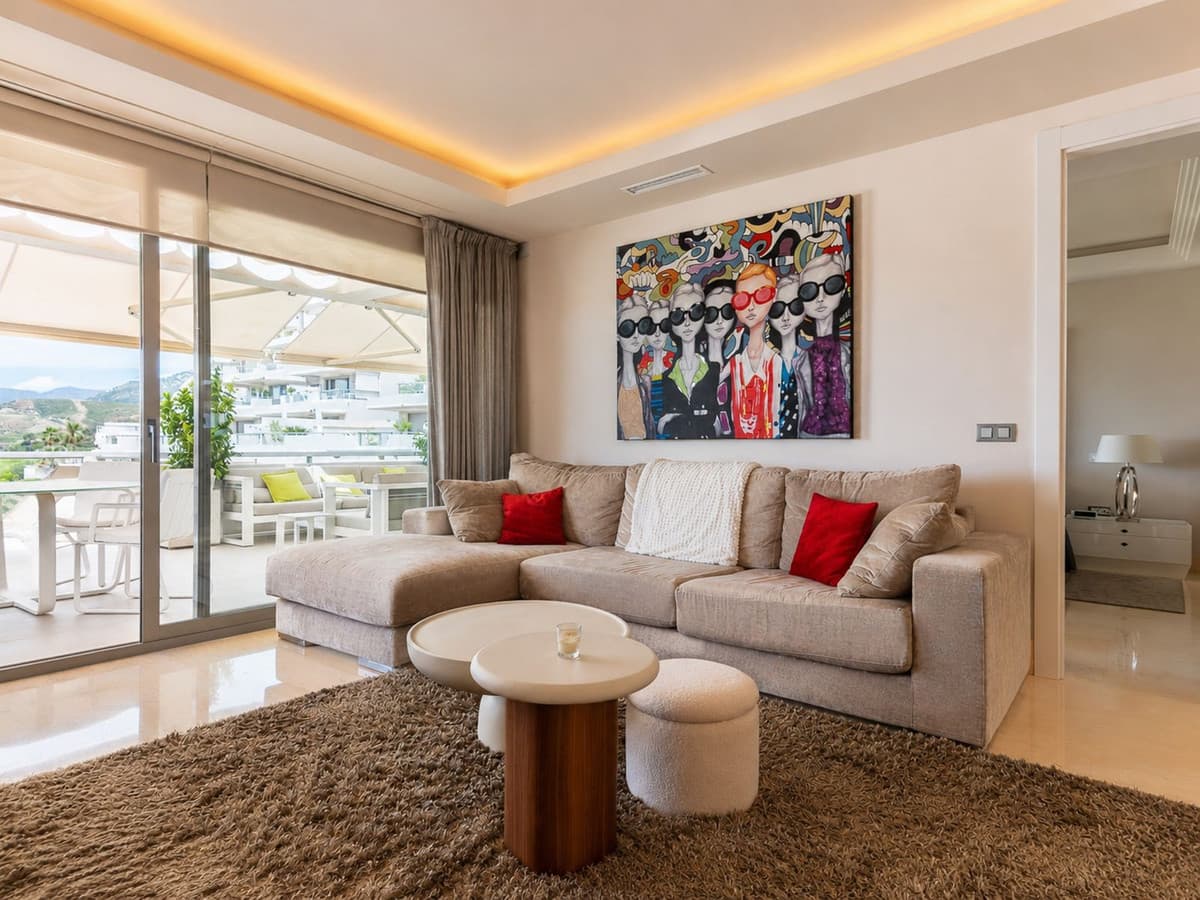 Middle Floor Apartment in Benahavís — photo 10 of 10
