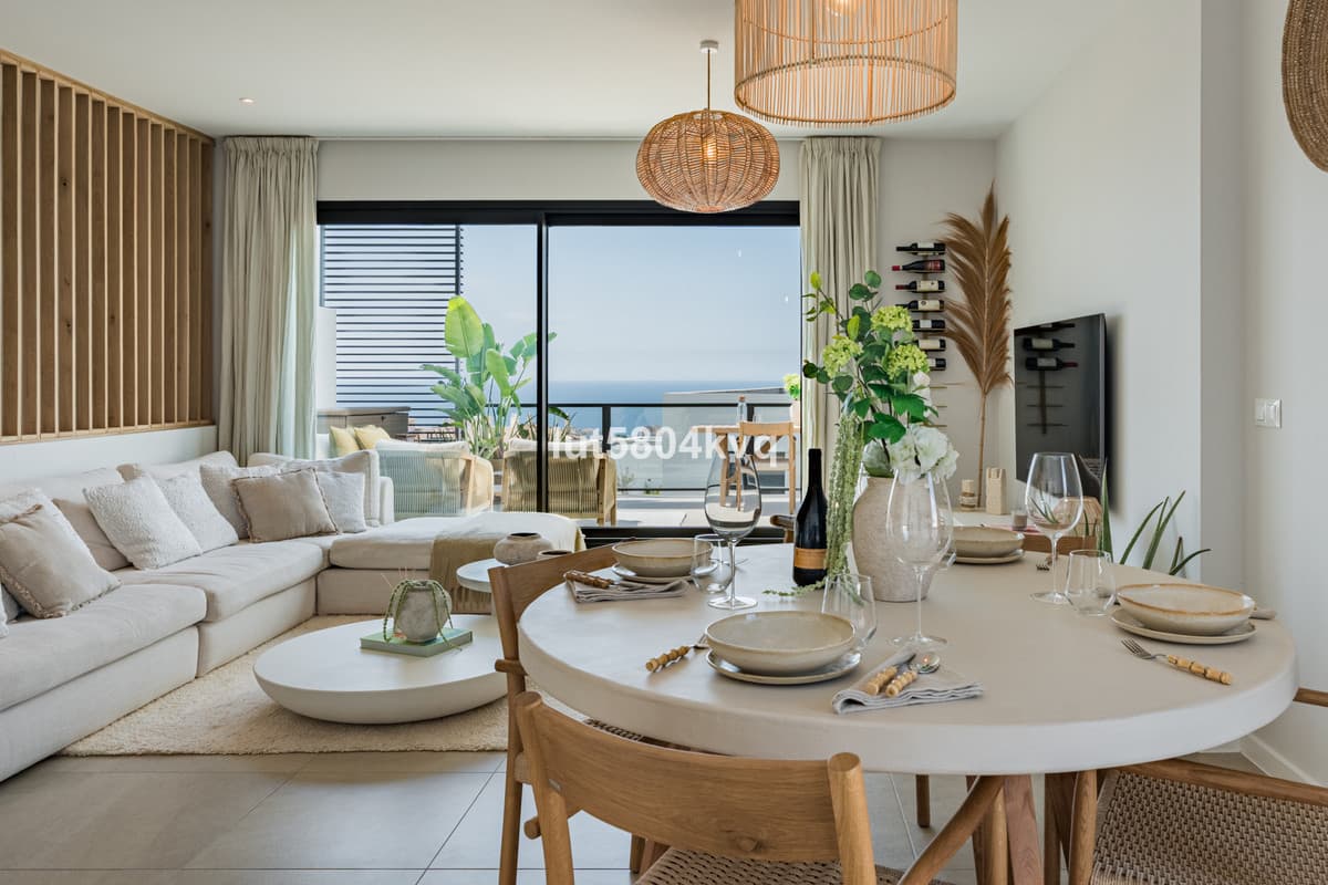 Semi-Detached House in Riviera del Sol — photo 3 of 10