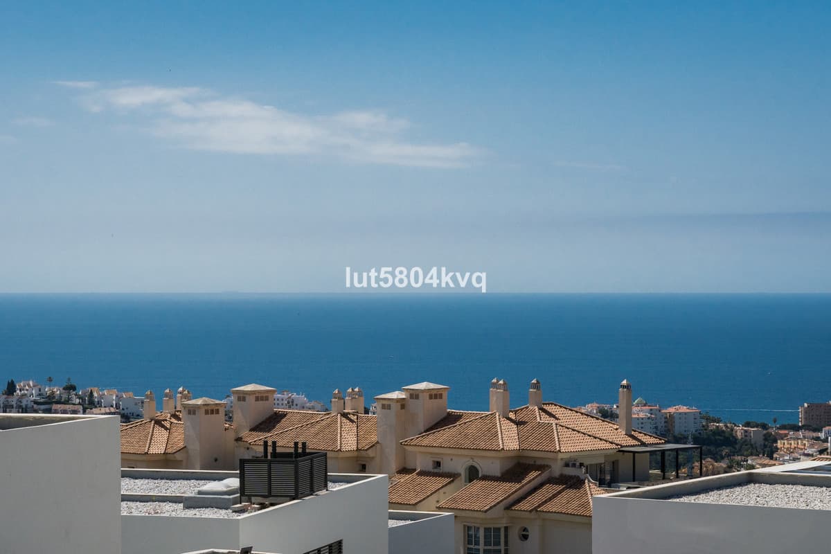 Semi-Detached House in Riviera del Sol — photo 8 of 10