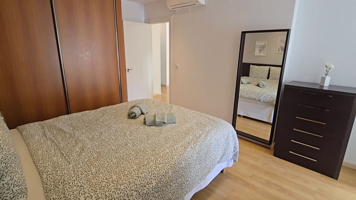 Middle Floor Apartment in Higueron — photo 9 of 10