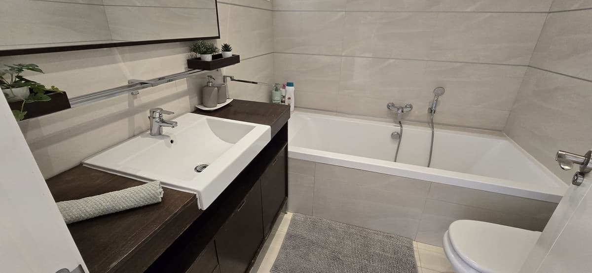 Middle Floor Apartment in Higueron — photo 10 of 10