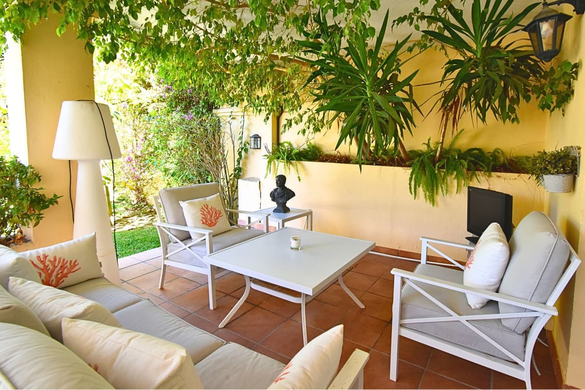 Semi-Detached House in Guadalmina Alta — photo 3 of 10