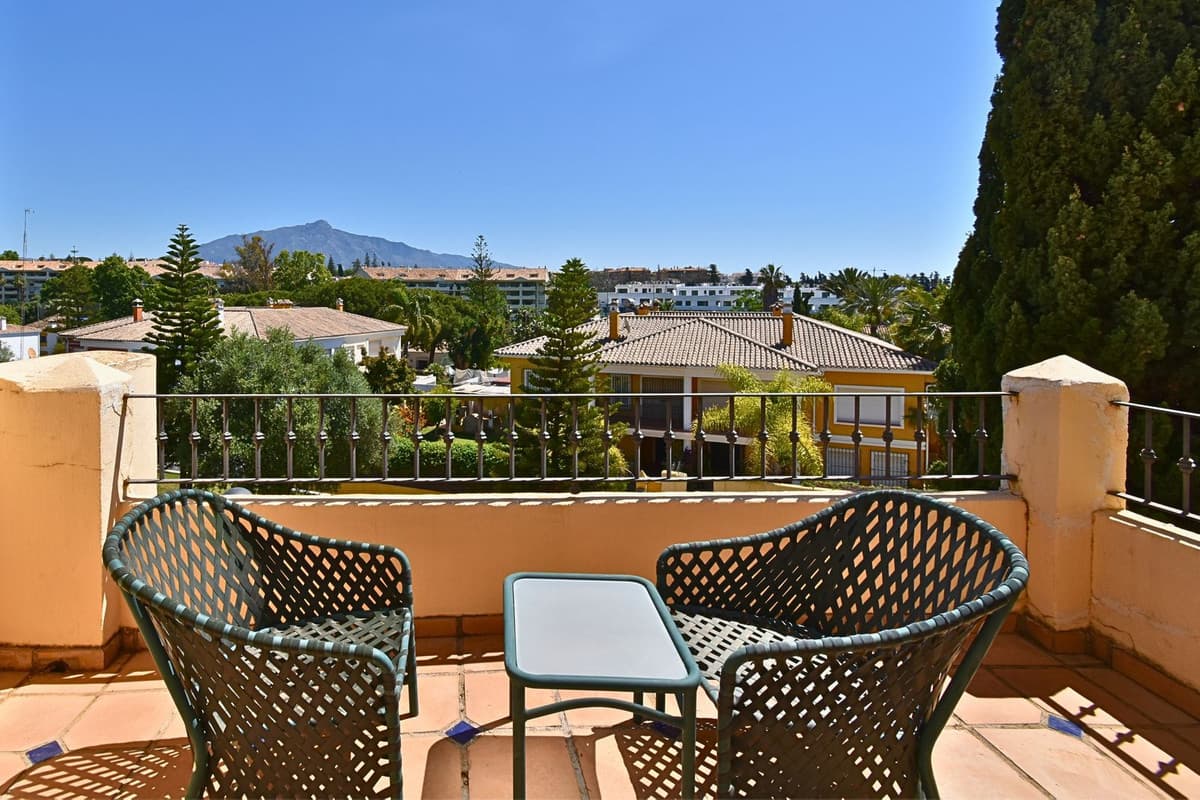 Semi-Detached House in Guadalmina Alta — photo 4 of 10