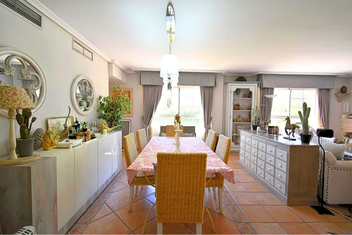 Semi-Detached House in Guadalmina Alta — photo 8 of 10