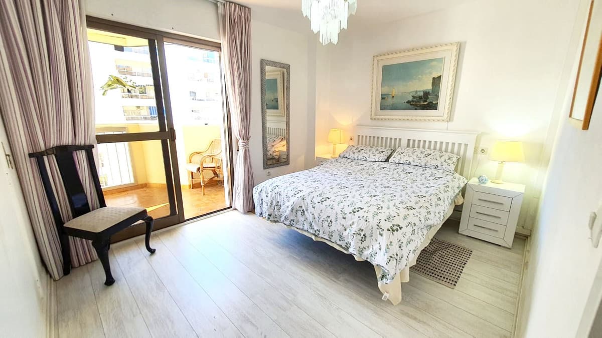 Middle Floor Apartment in Fuengirola — photo 4 of 10