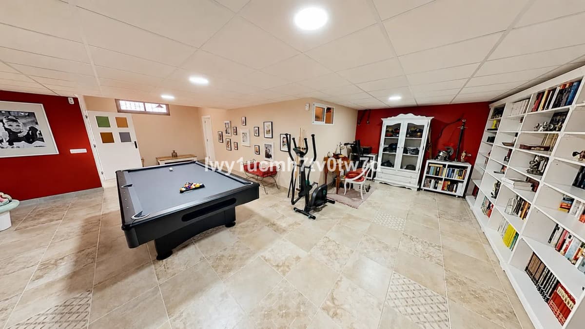 Detached Villa in Alhaurín de la Torre — photo 5 of 10