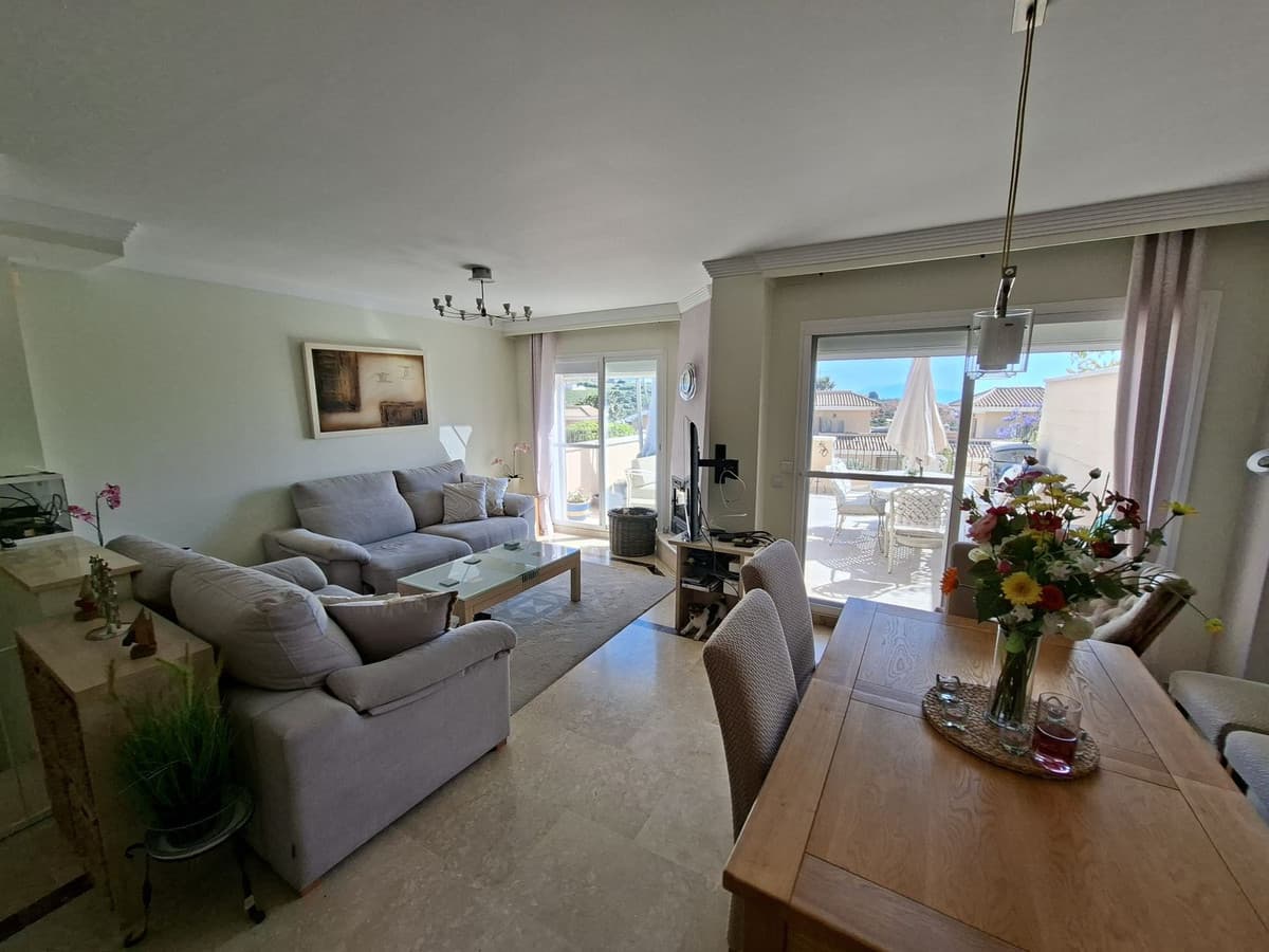 Townhouse in La Duquesa — photo 3 of 10
