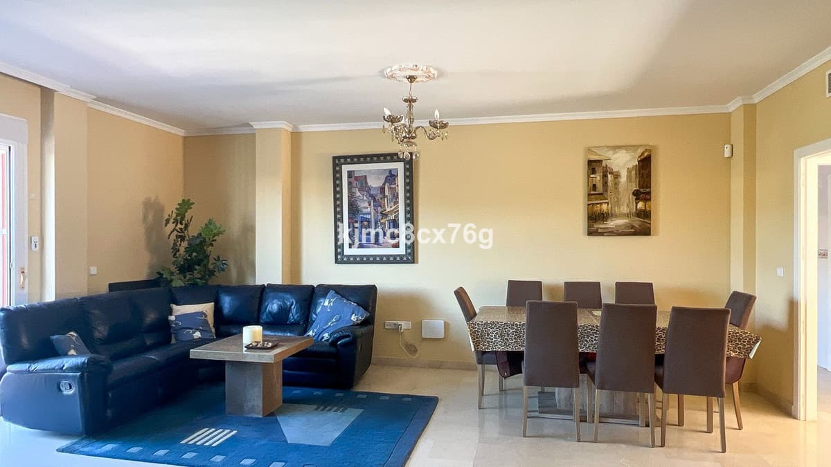 Detached Villa in Calahonda — photo 7 of 10