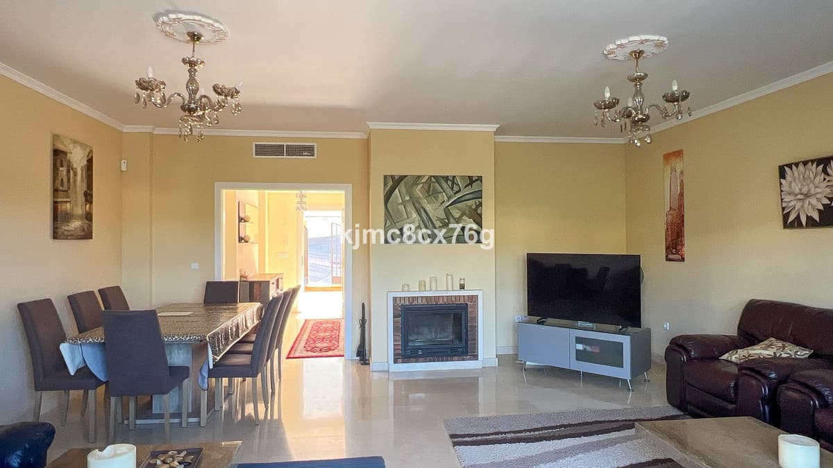 Detached Villa in Calahonda — photo 8 of 10
