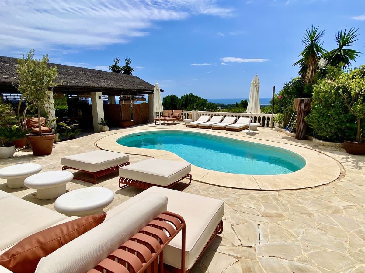 Detached Villa in El Padron — photo 2 of 10