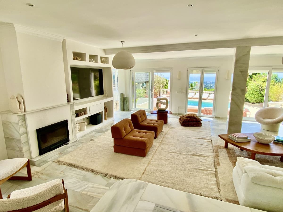 Detached Villa in El Padron — photo 4 of 10