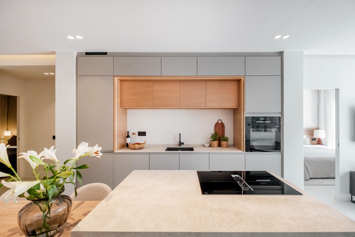 Middle Floor Apartment in La Quinta — photo 1 of 10