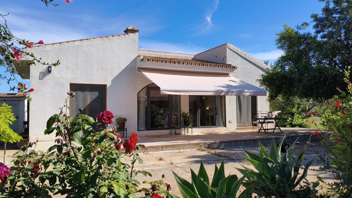 Cortijo in Alhaurín el Grande — photo 1 of 10