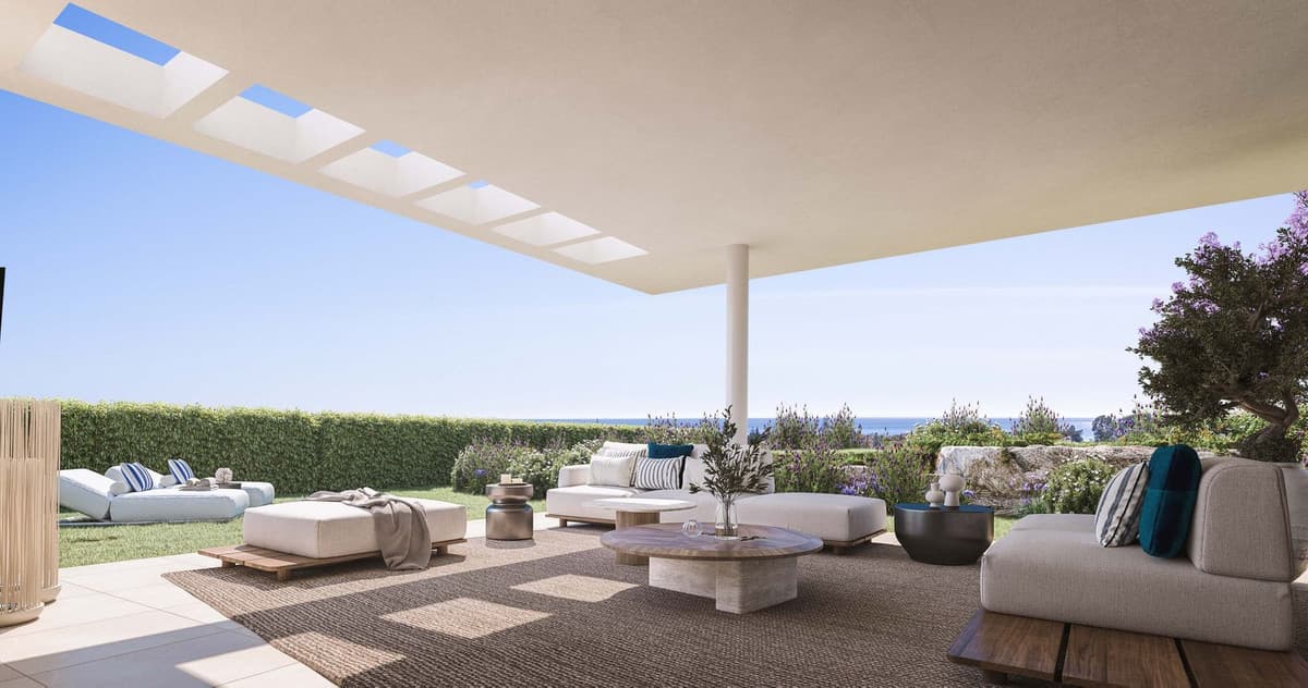 Ground Floor Apartment in Estepona — photo 1 of 10
