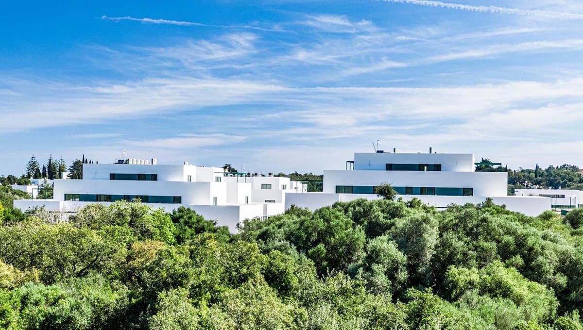 Middle Floor Apartment in Sotogrande — photo 4 of 10