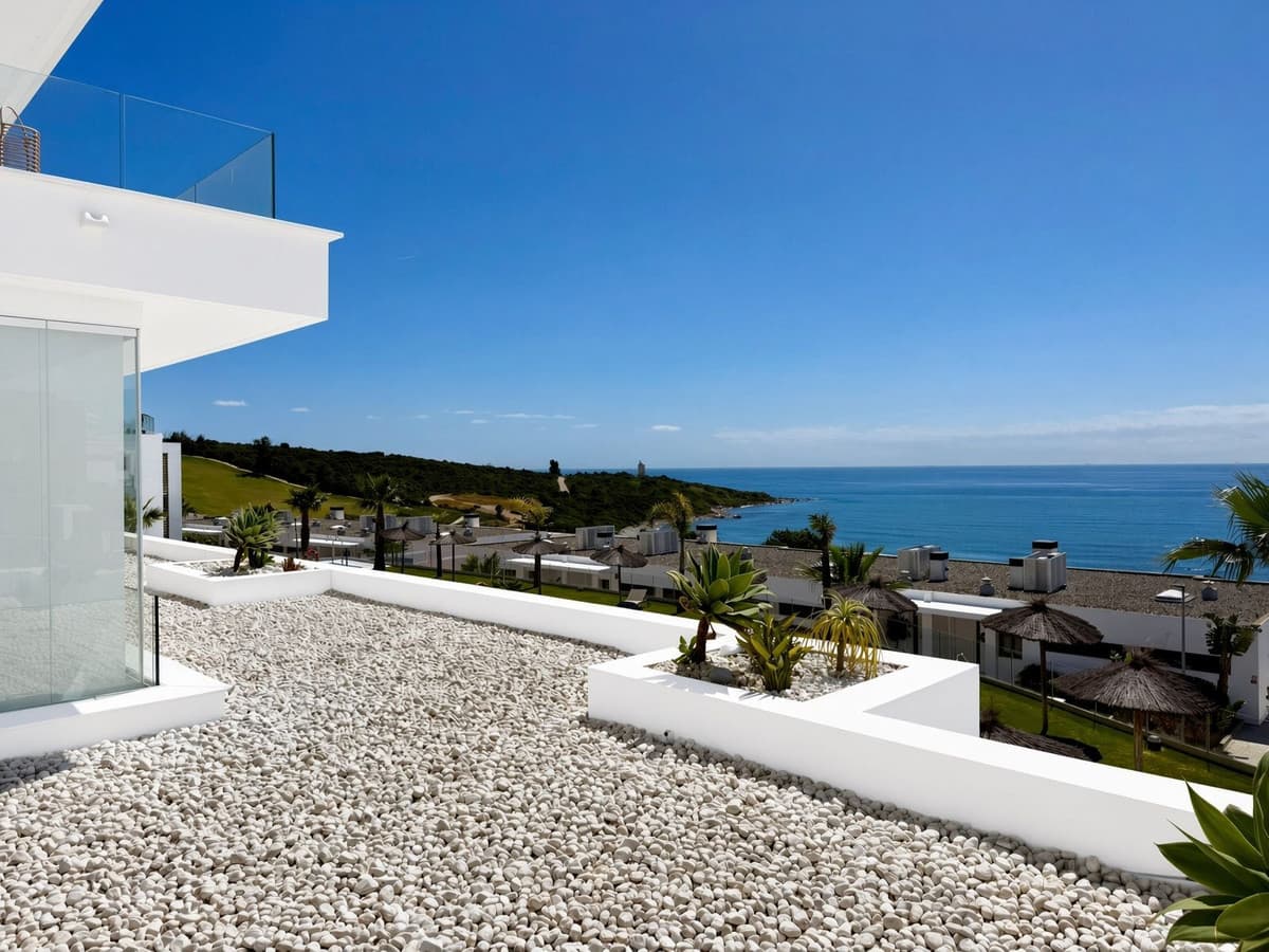 Ground Floor Apartment in La Alcaidesa — photo 3 of 10