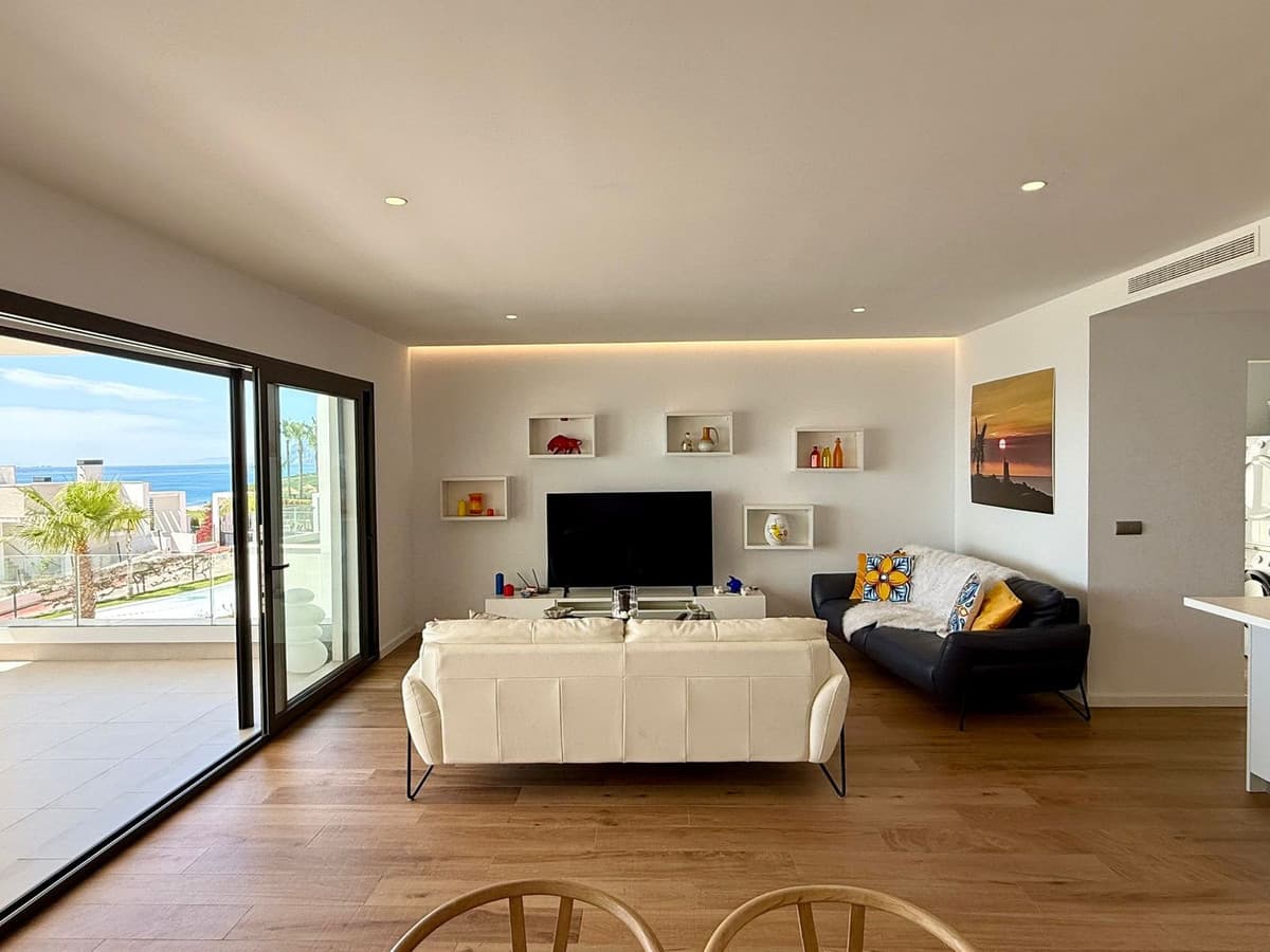 Ground Floor Apartment in La Alcaidesa — photo 8 of 10