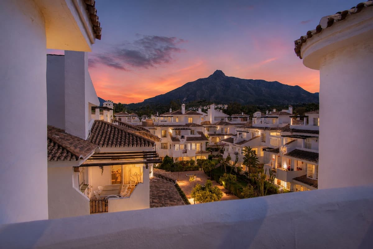 Penthouse Duplex in Puerto Banús — photo 1 of 10
