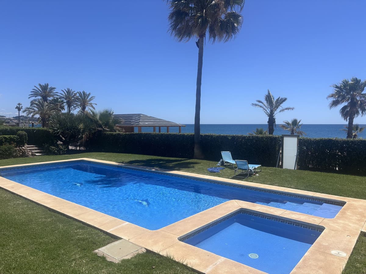 Ground Floor Apartment in Mijas Costa — photo 1 of 10